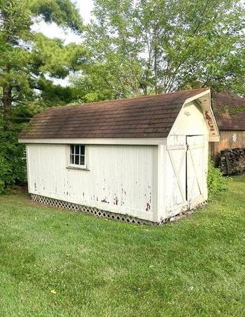 shed in the backyard